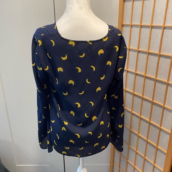 Charming Charlie M Blue Yellow Banana long sleeve tie front button blouse top - Picture 3 of 4